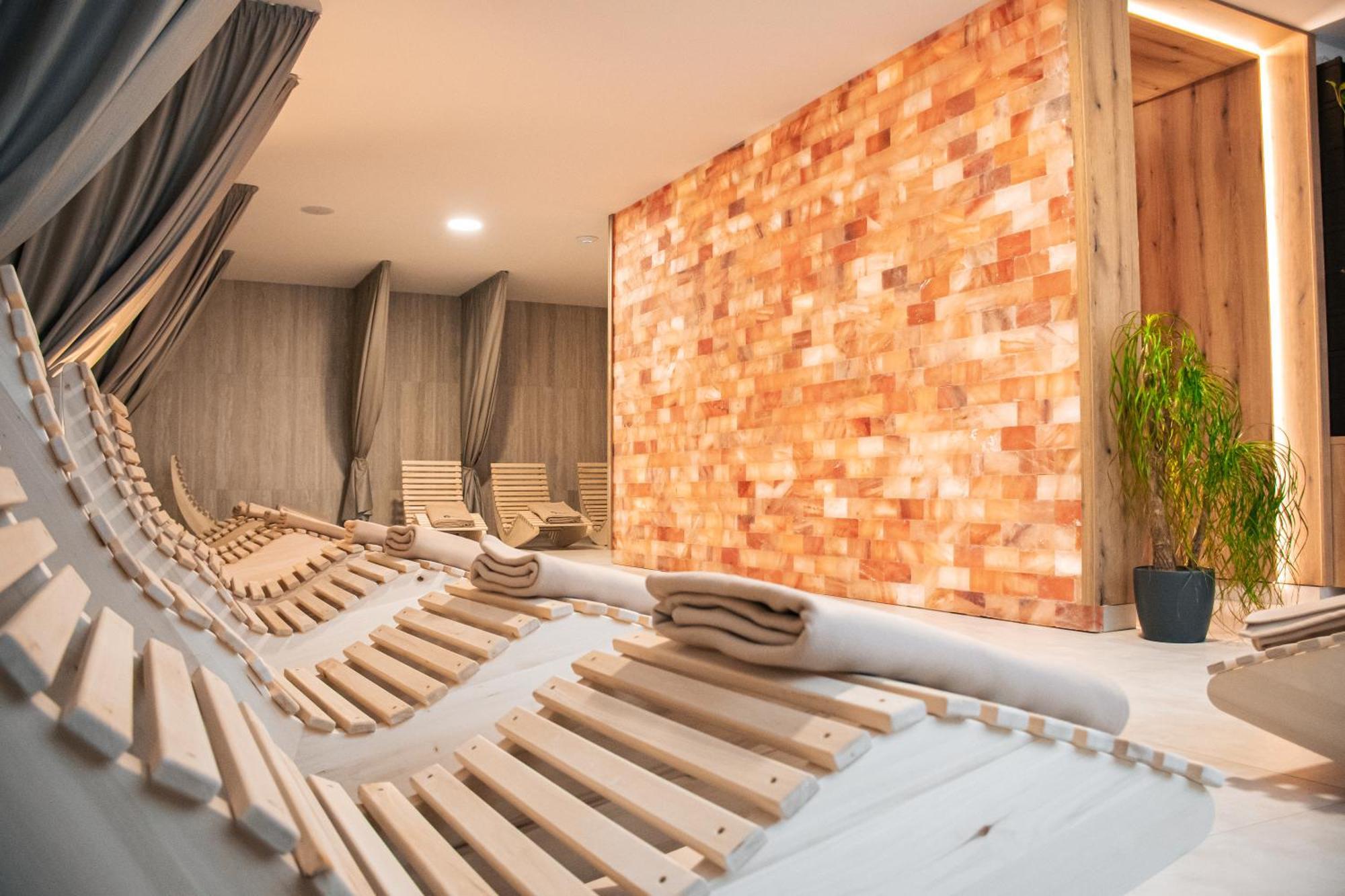Rm Hotel Wellness & Congress Prievidza Εξωτερικό φωτογραφία