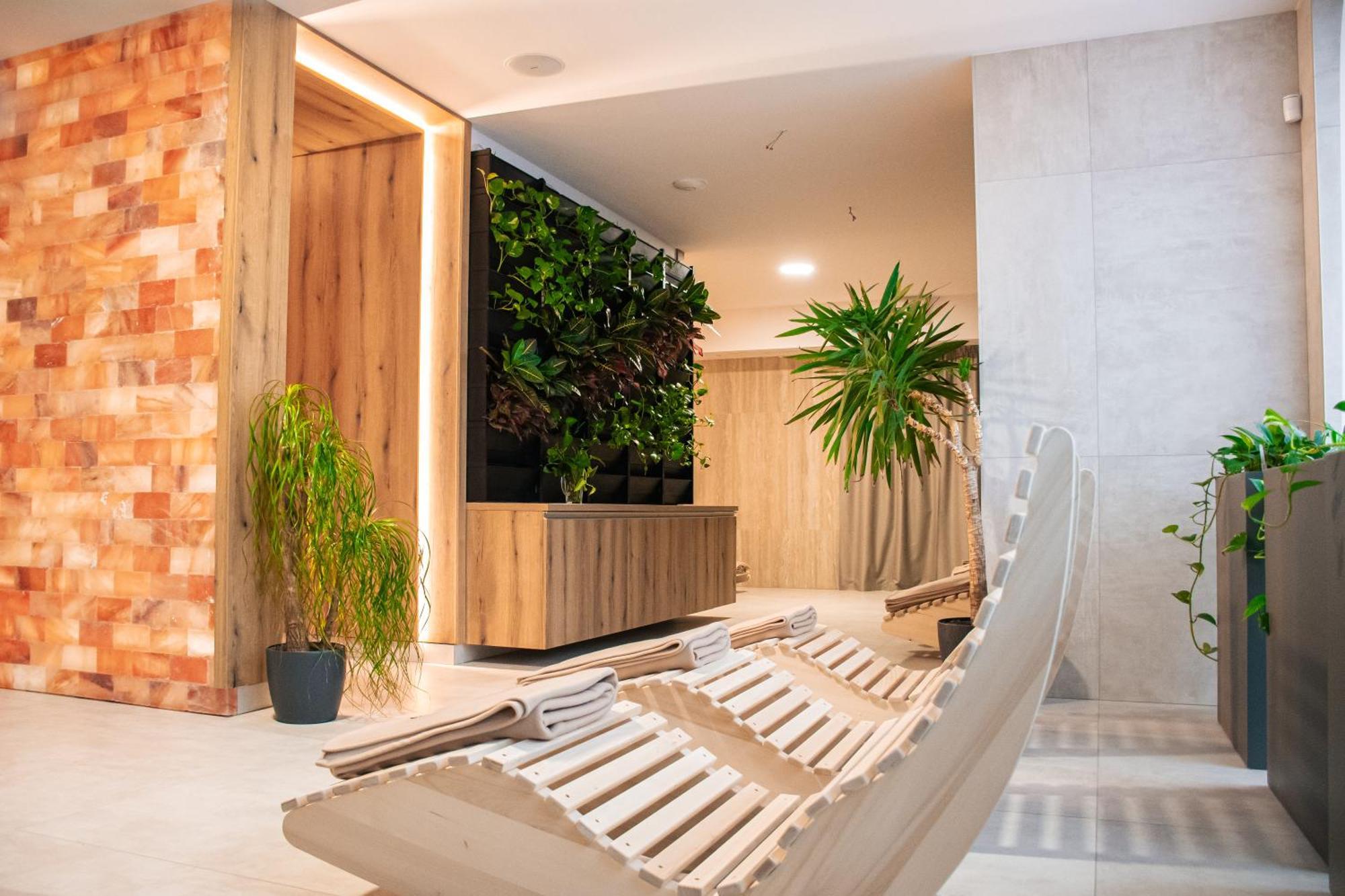 Rm Hotel Wellness & Congress Prievidza Εξωτερικό φωτογραφία