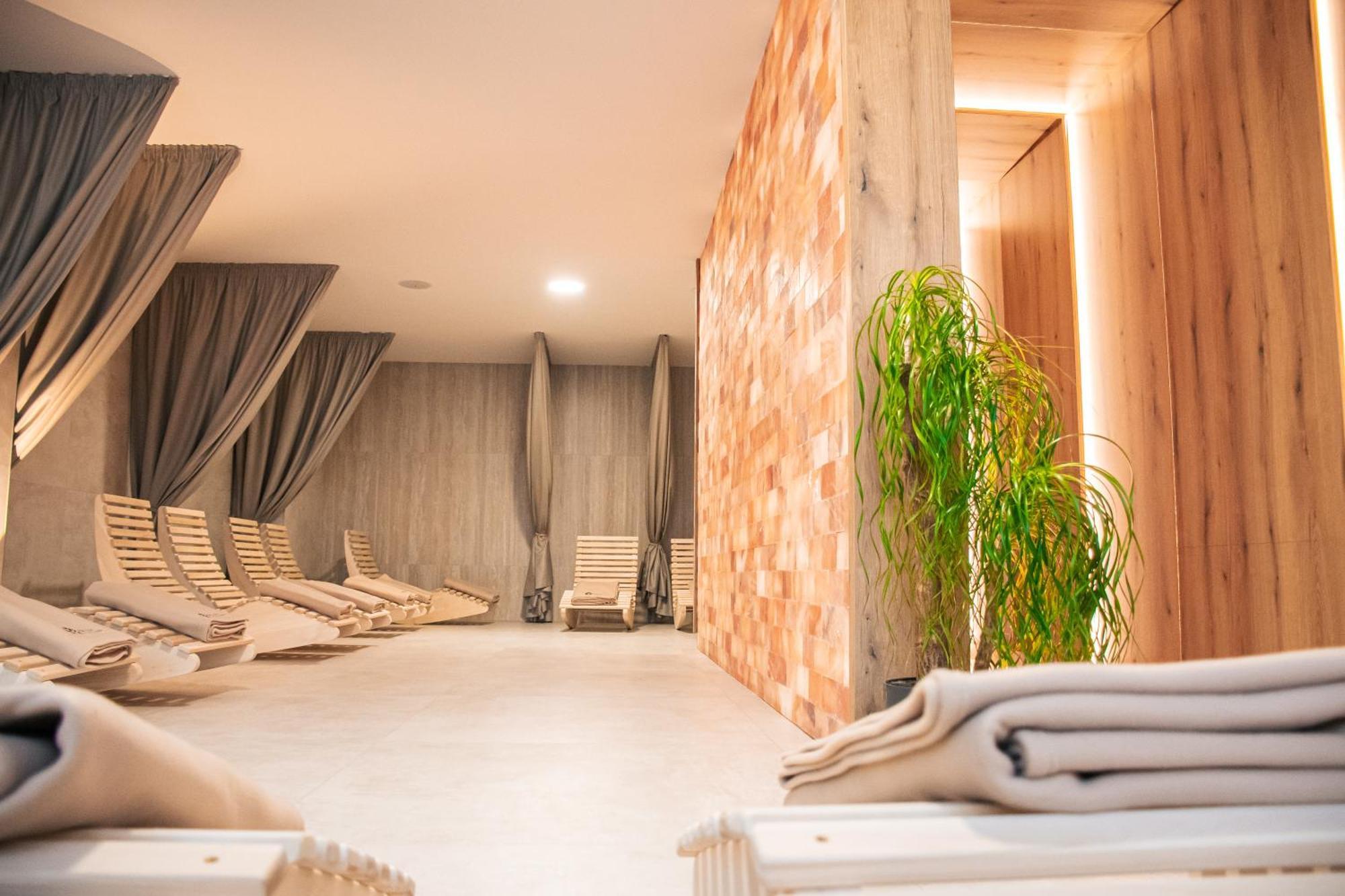 Rm Hotel Wellness & Congress Prievidza Εξωτερικό φωτογραφία