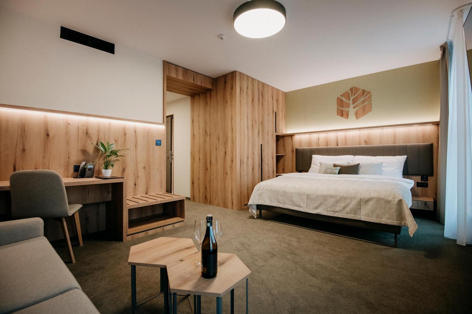 Rm Hotel Wellness & Congress Prievidza Εξωτερικό φωτογραφία